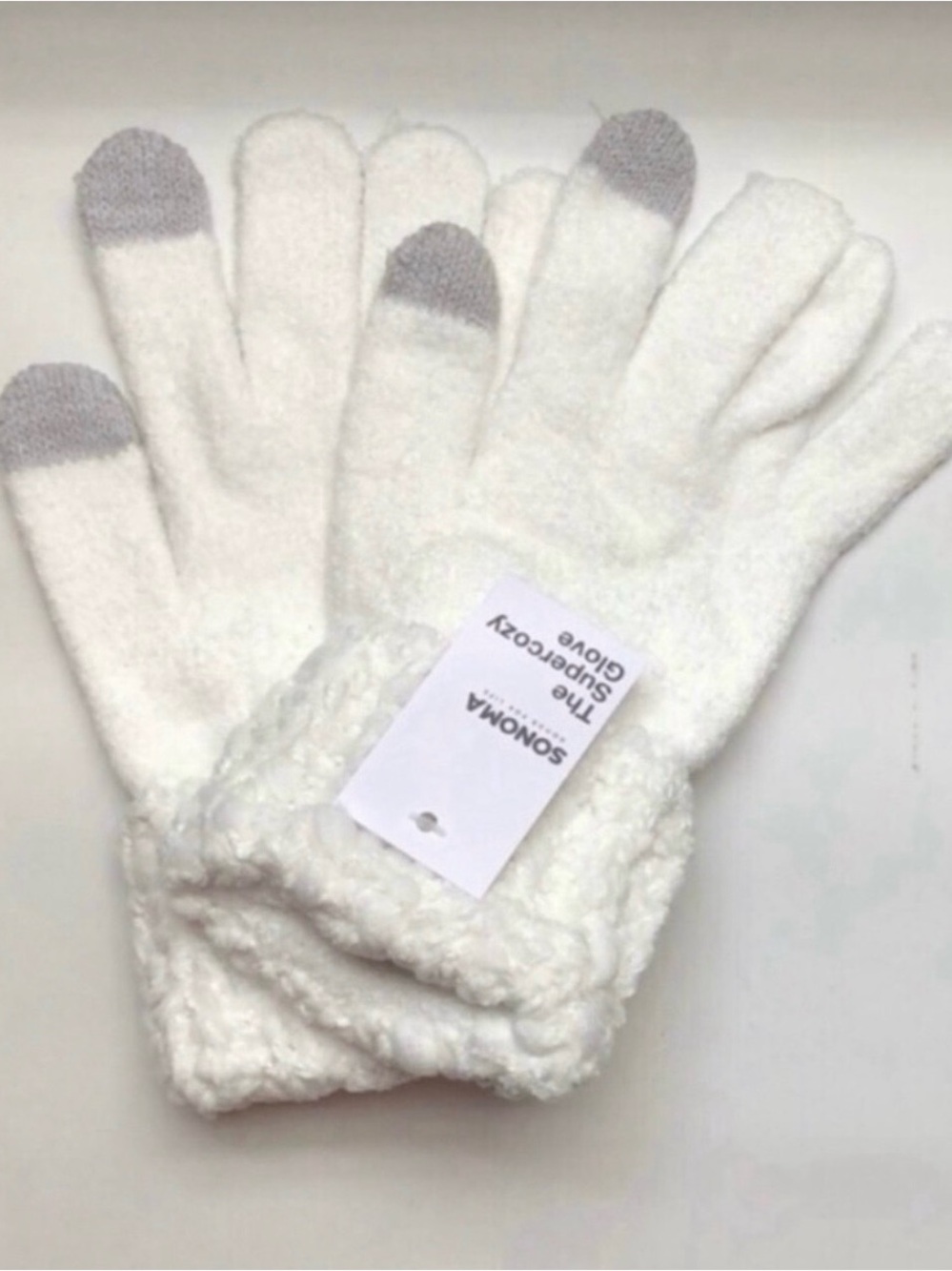 New Sonoma Gloves Womenās Ivory White Cuffed Supercozy Knit Casual Winter Preppy